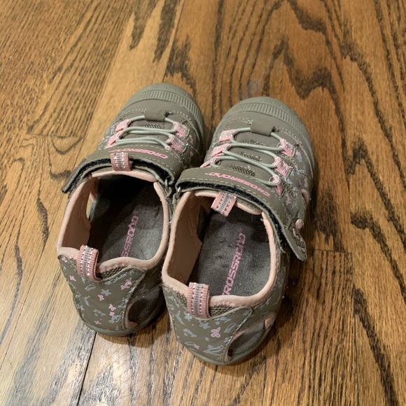 CROSSROAD shoes - Picture 2 of 5